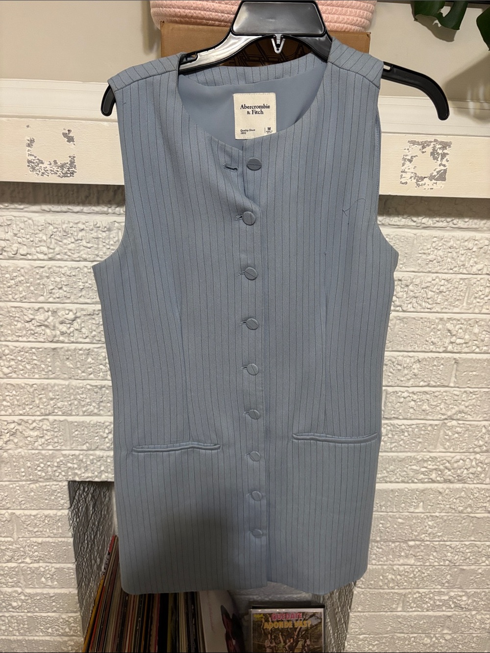Abercrombie & Fitch Light Blue Pinstripe Sleeveless Shift Dress - Picture 1 of 3